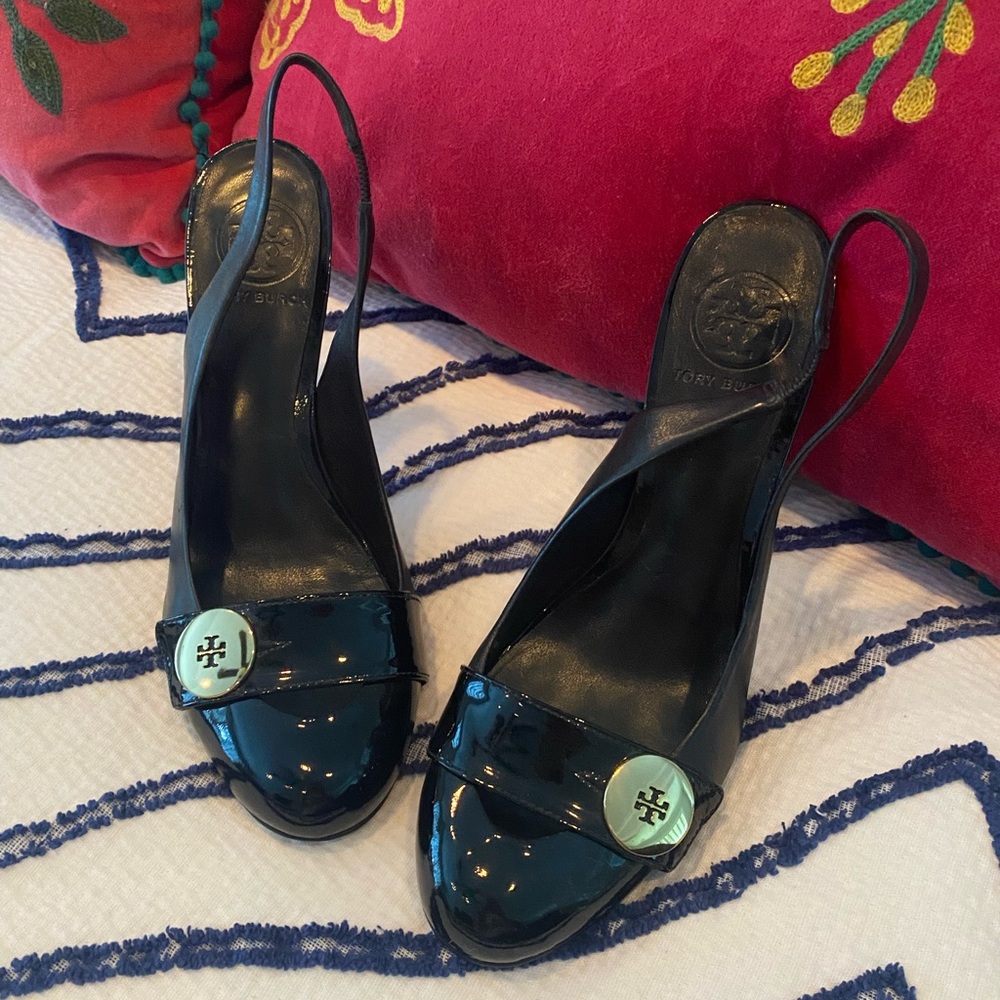 Tory Burch patent sling back pumps 8